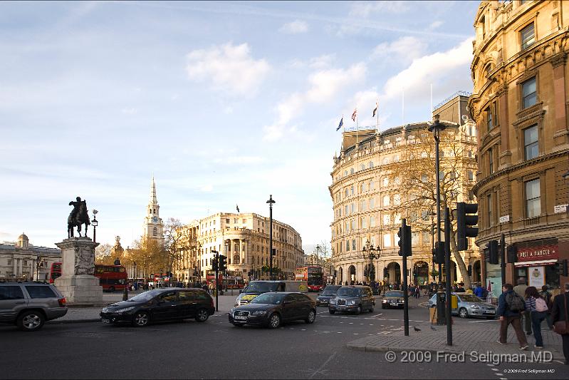 20090408_190009_D3 P1.jpg - Trafalgar